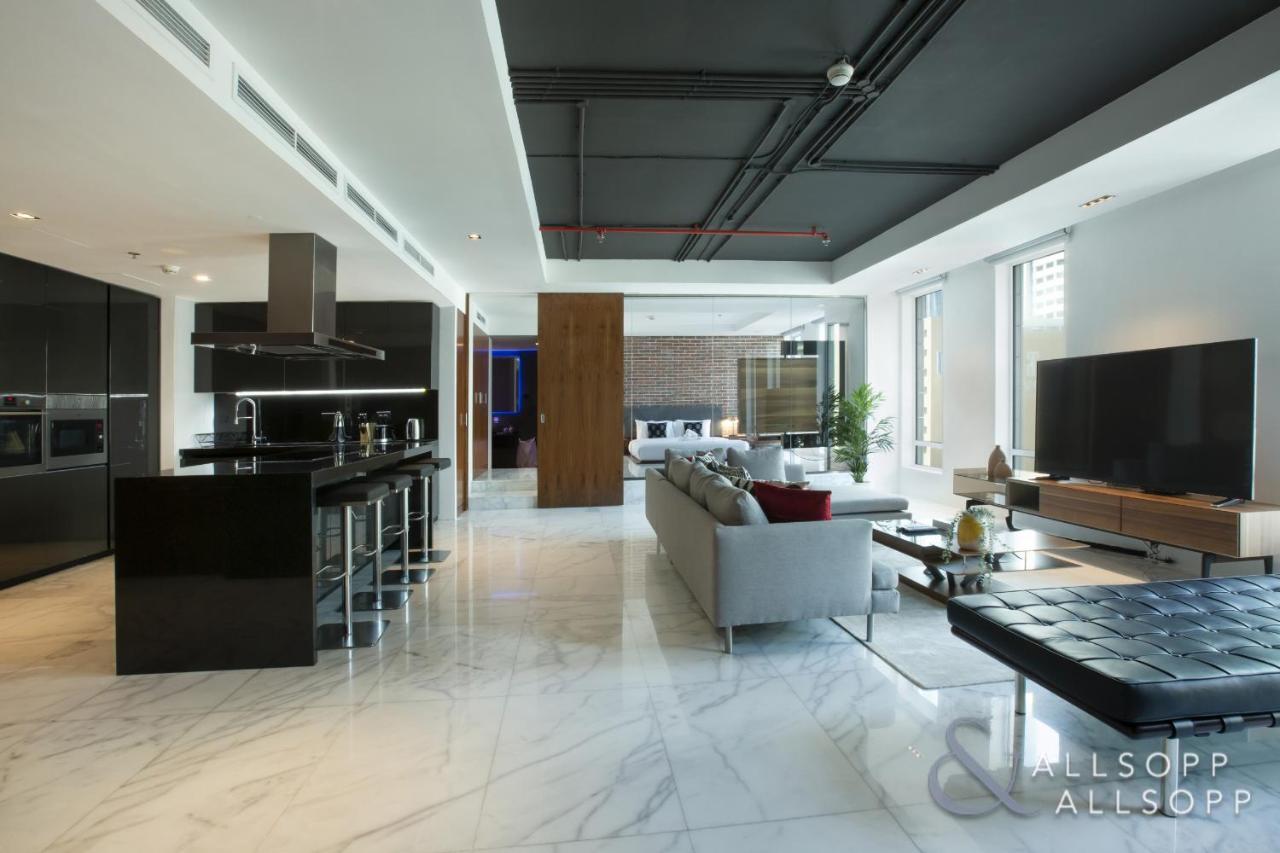 Elegantly Upgraded 1br In Limestone House, Difc - Allsopp&allsopp * Dubai